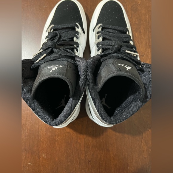 Jordan 1 Mid Alternate Think 16 554724-121 - men’s 12 - Picture 9 of 12